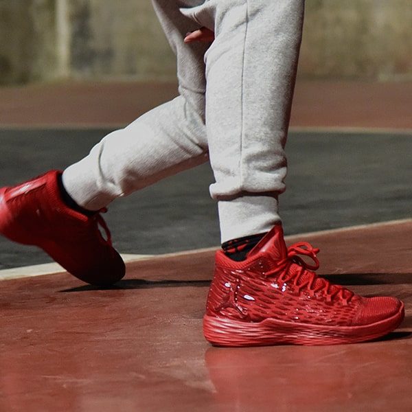 Осенние кроссовки Nike Air Jordan Melo M 13 «Red»